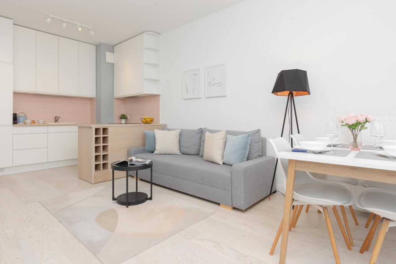 Sarmacka Apartment With Balcony Warsaw Wilanow By Noclegi Renters Exterior foto