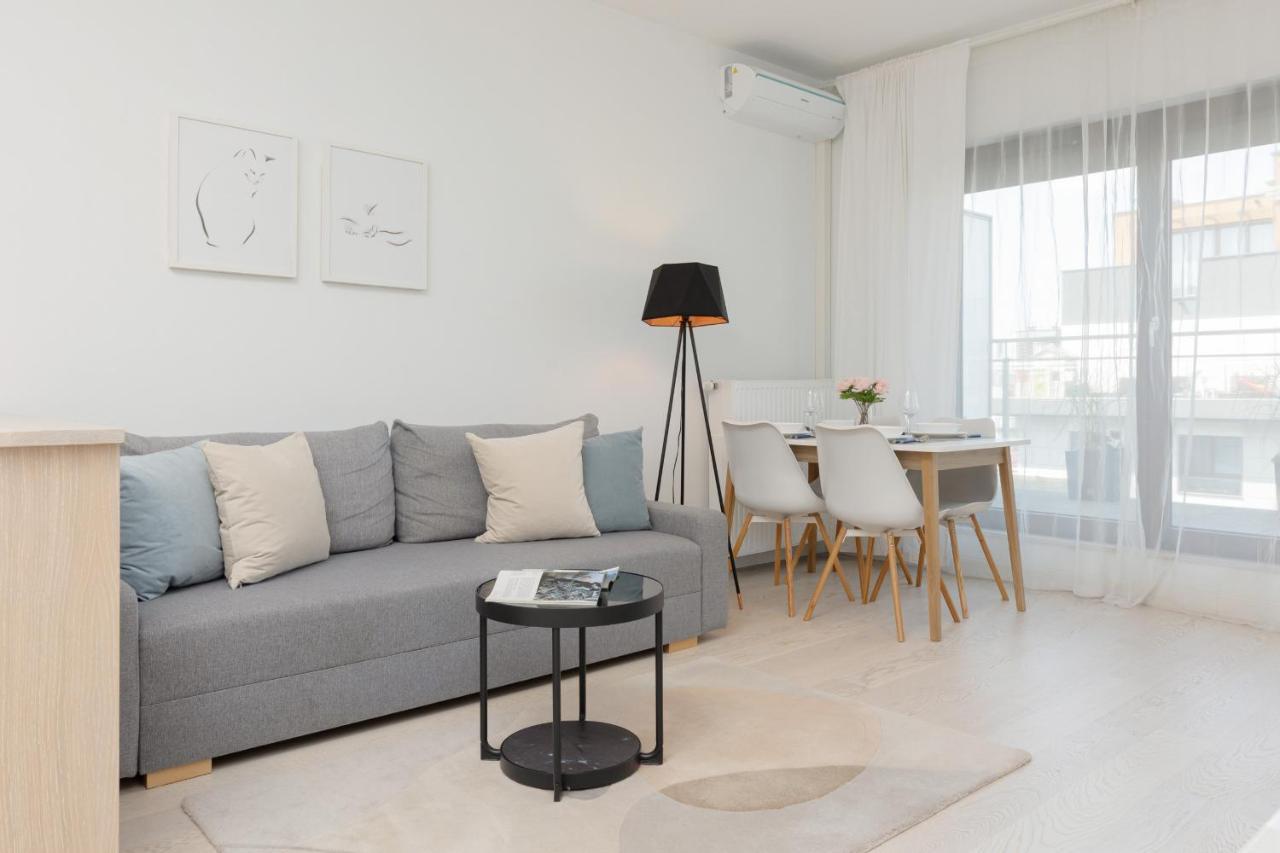 Sarmacka Apartment With Balcony Warsaw Wilanow By Noclegi Renters Exterior foto